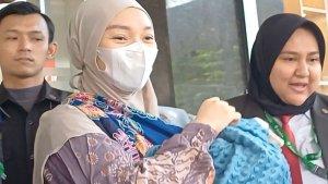 Zaskia-Gotik-lahirkan-anak-ketiga-laki-laki.jpg