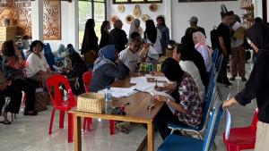 masyarakat-Malinau-sedang-mengakses-pelayanan-administrasi.jpg