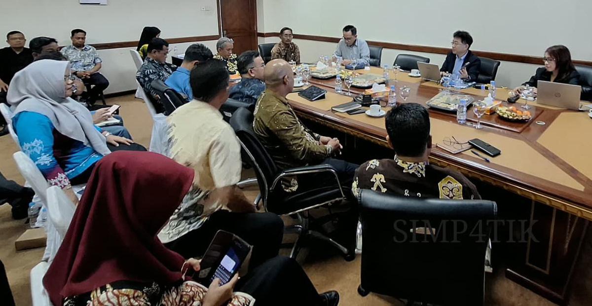 10042026-Pemkab-Nunukan-rapat-proyek-energi-terbarukan.jpg