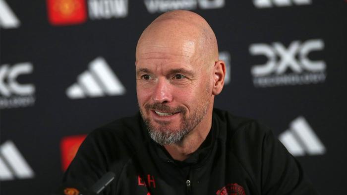 12Pelatih-Man-United-Erik-Ten-Hag.jpg