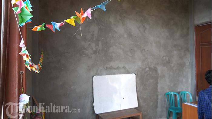 BERITA FOTO: Panel Surya SuperSUN PLN Terangi TK Tunas Mulya di Gerbang Kaltara - 231025-SuperSUN-PLN-di-TK-Tunas-Mulya-7.jpg