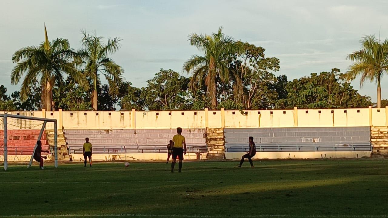 Adu-penalti-laga-final-Bupati-Malinau-Cup-2023-di-Stadion-Utama-hdg.jpg