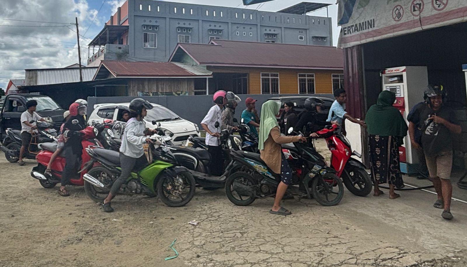 Antre-BBM-di-Malinau-18122025jpg.jpg