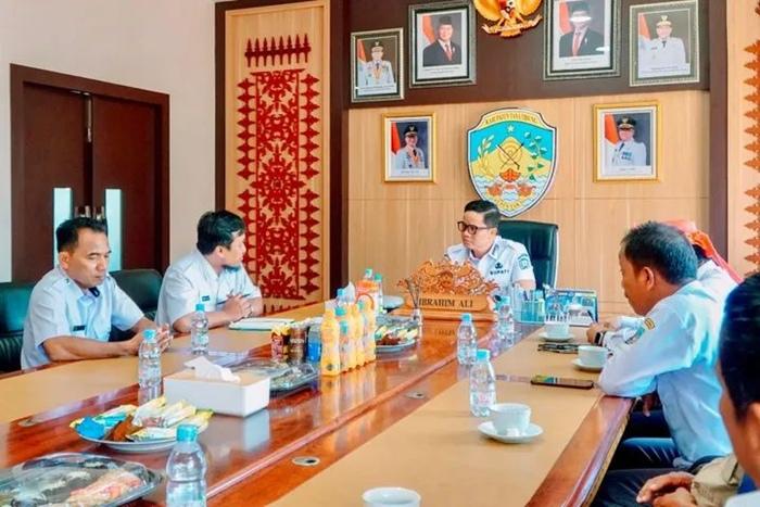 Bupati Ibrahim Ali Terima Aspirasi Guru SMA TU 1 Tana Tidung, Fokus Tingkatkan Mutu Pendidikan