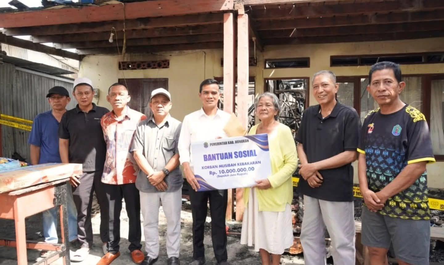 Bupati-Nunukan-Irwan-serahkan-bantuan-12012026jpg.jpg