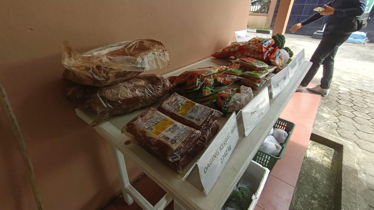 Daging-beku-resmi-jadi-solusi-penuhi-kebutuhan-stok-daging-sapi-di-Tarakan-wrthe.jpg