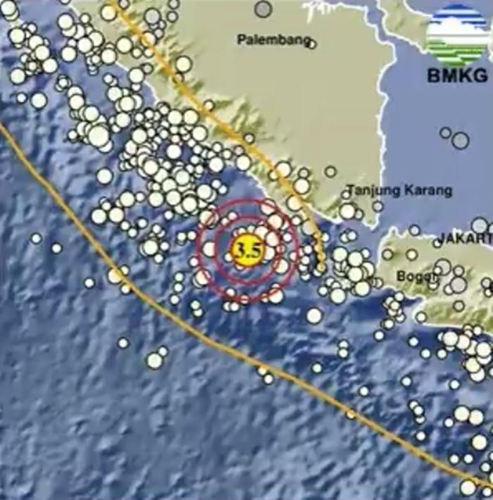 Gempa-di-barat-daya-Pesisir-Barat-Lampung.jpg