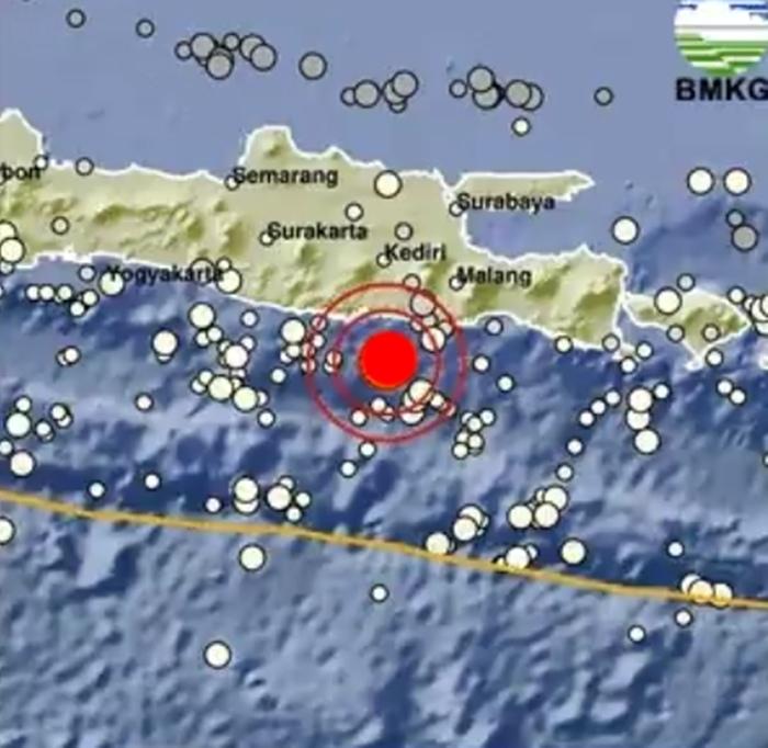 Gempa-terjadi-di-barat-daya-Kabupaten-Blitar-Jawa-Timur.jpg