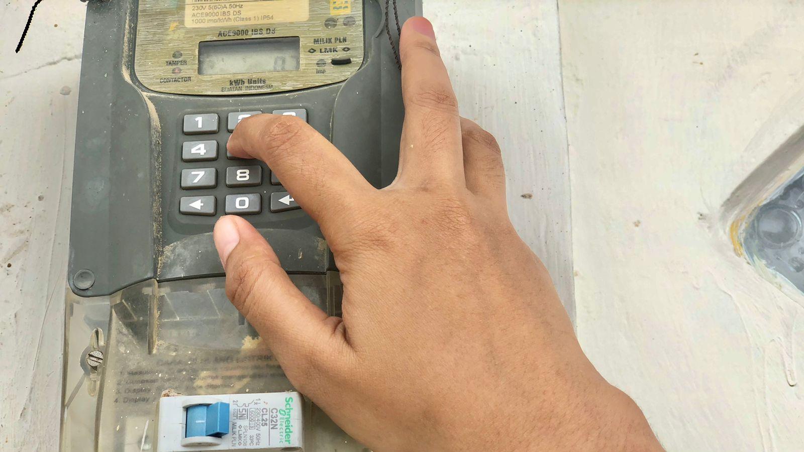 Ilustrasi-meteran-listrik-PLN.jpg