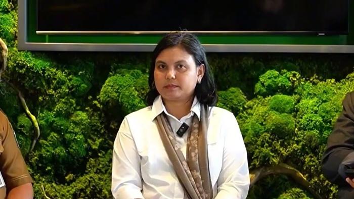 Indah-Astuti.jpg