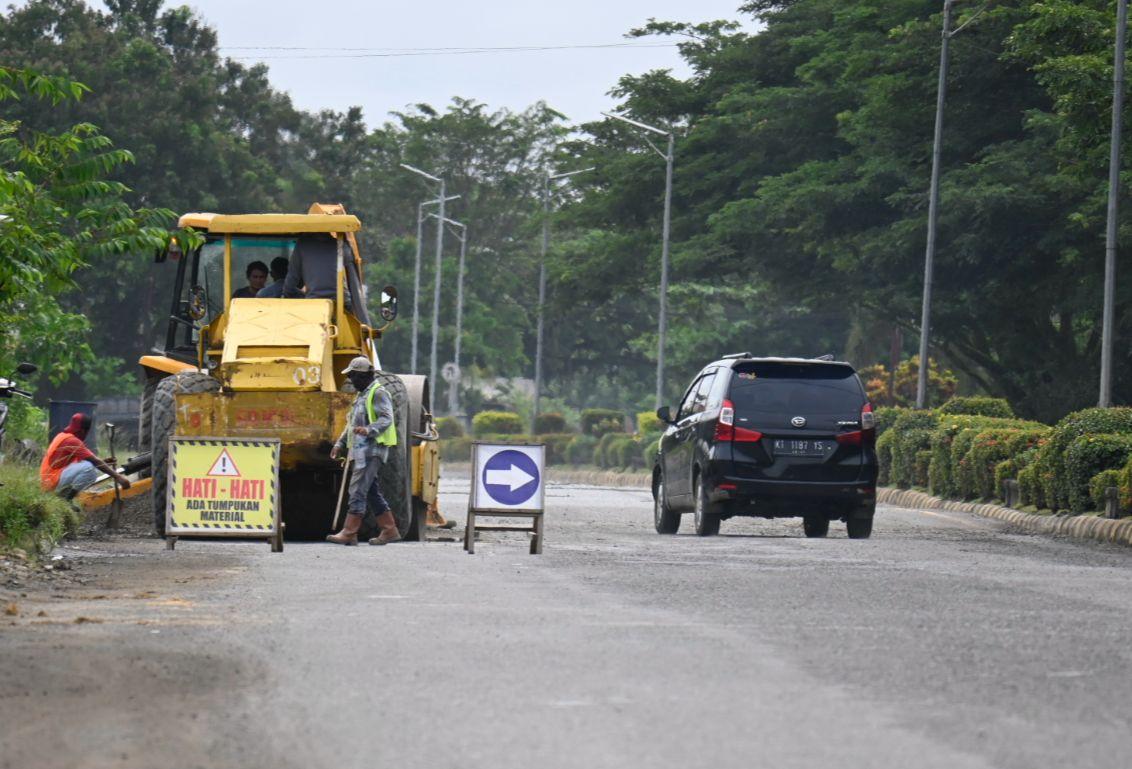 Jalan-di-Malinau-diperbaiki-01-04062025jpg.jpg