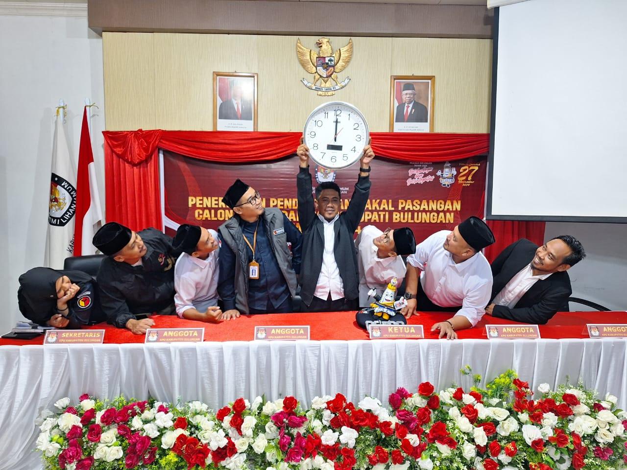 KPU-Bulungan-tunjukan-jam-tutup-pendaftaran-30082024.jpg