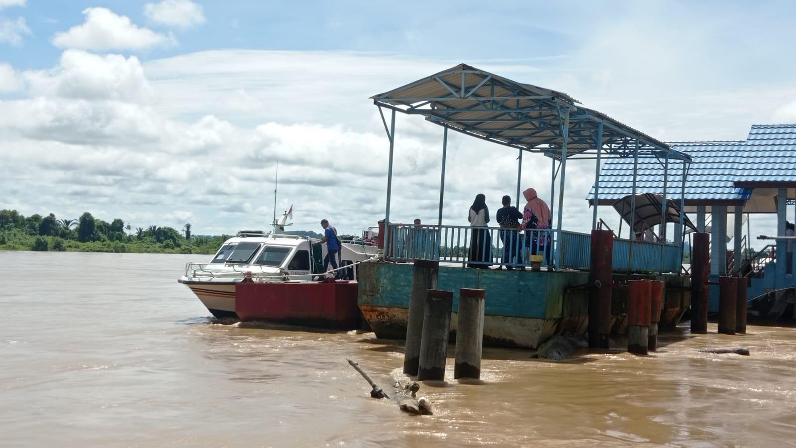 Ketinggian-air-di-pelabuhan-speedboat-Malinau-Kota-masih-dalam-kondisi-normal.jpg