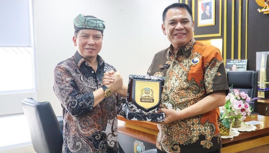 Ketua-DPRD-Kaltara-10042026.jpg