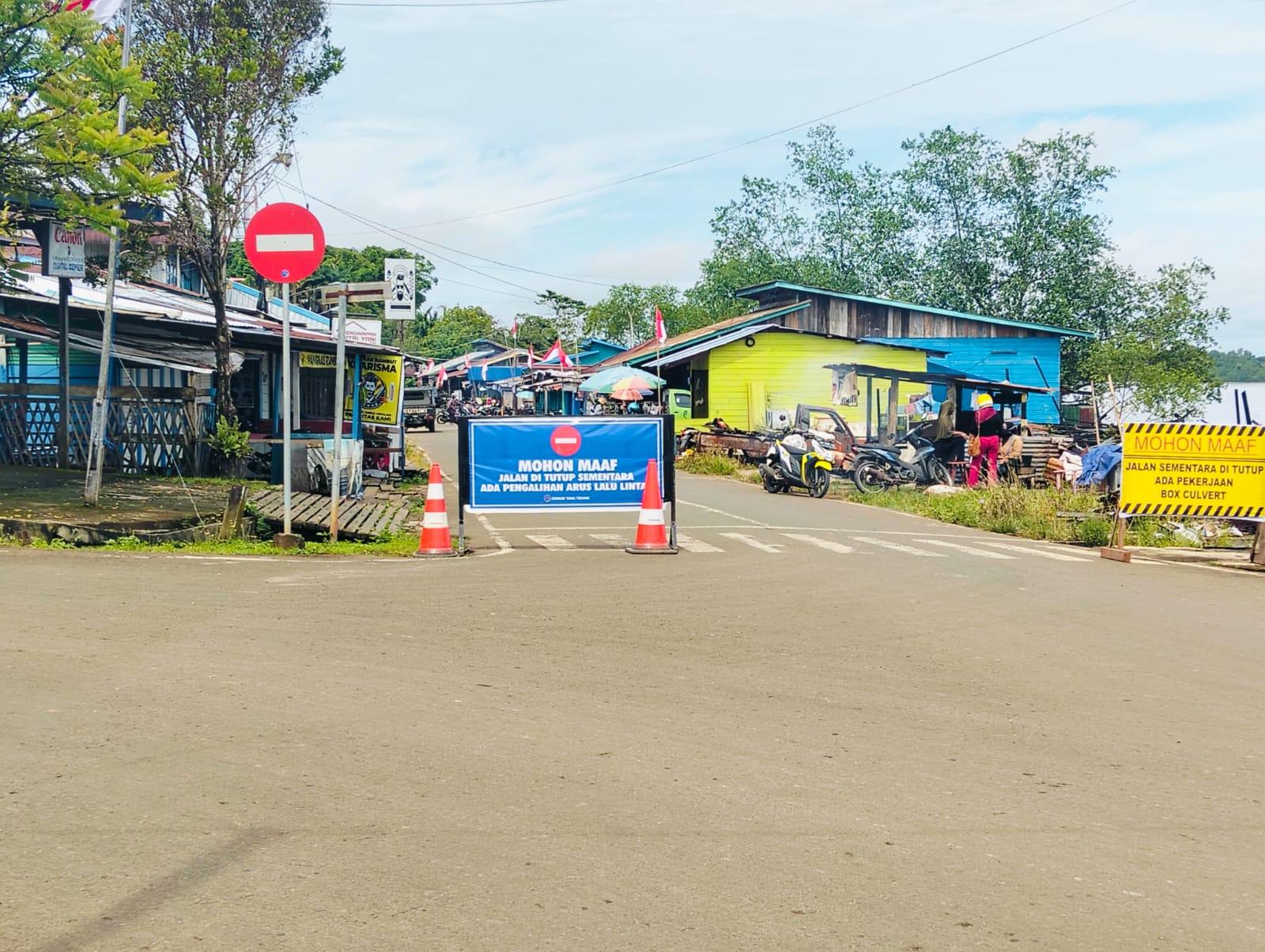 Perbaikan Saluran Air di Dua Jalan, Dishub Tana Tidung Kaltara Ingatkan Kehati-hatian Pengendara