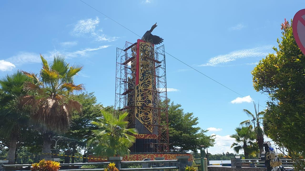 Kondisi-terkini-menara-Burung-Enggang-tepat-belakang-Tugu-Cinta-tjdng.jpg