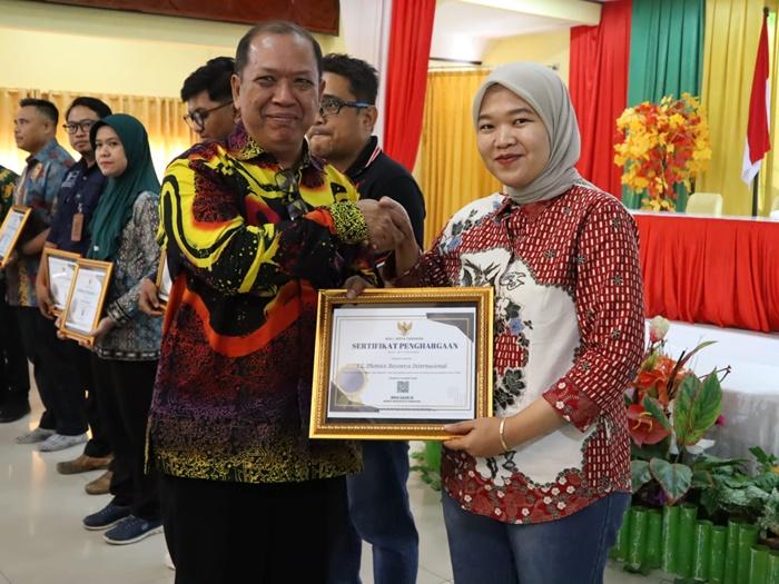 PT-Phoenix-Resources-International-PT-PRI-kembali-meraih-penghargaan.jpg