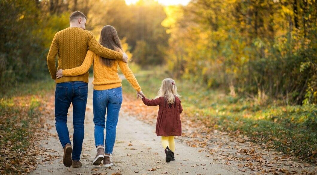 37 Pantun Tema Keluarga, Ungkapan Cinta untuk Orangtua dan Saudara yang Hangatkan Hati, Yuk Kirimkan