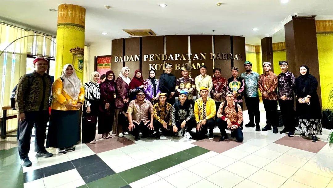 Pemkot-Tarakan-melakukan-studi-banding-ke-Kota-Batam-021125S.jpg