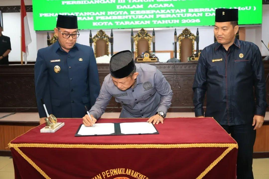 Pemkot-dan-DPRD-Tarakan-MOU-03062026.jpg