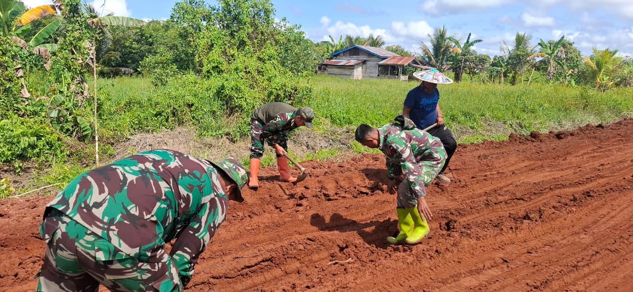 Progres TMMD ke-126 di Desa Limbu Sedulun Tana Tidung Capai 32 Persen, TNI  dan Warga Gotong Royong - Tribunkaltara.com