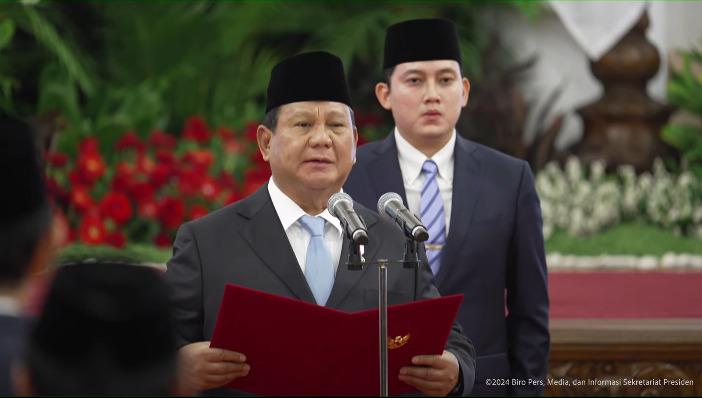 Prabowo-Subianto-melantik-staf-dan-utusan-khusus.jpg