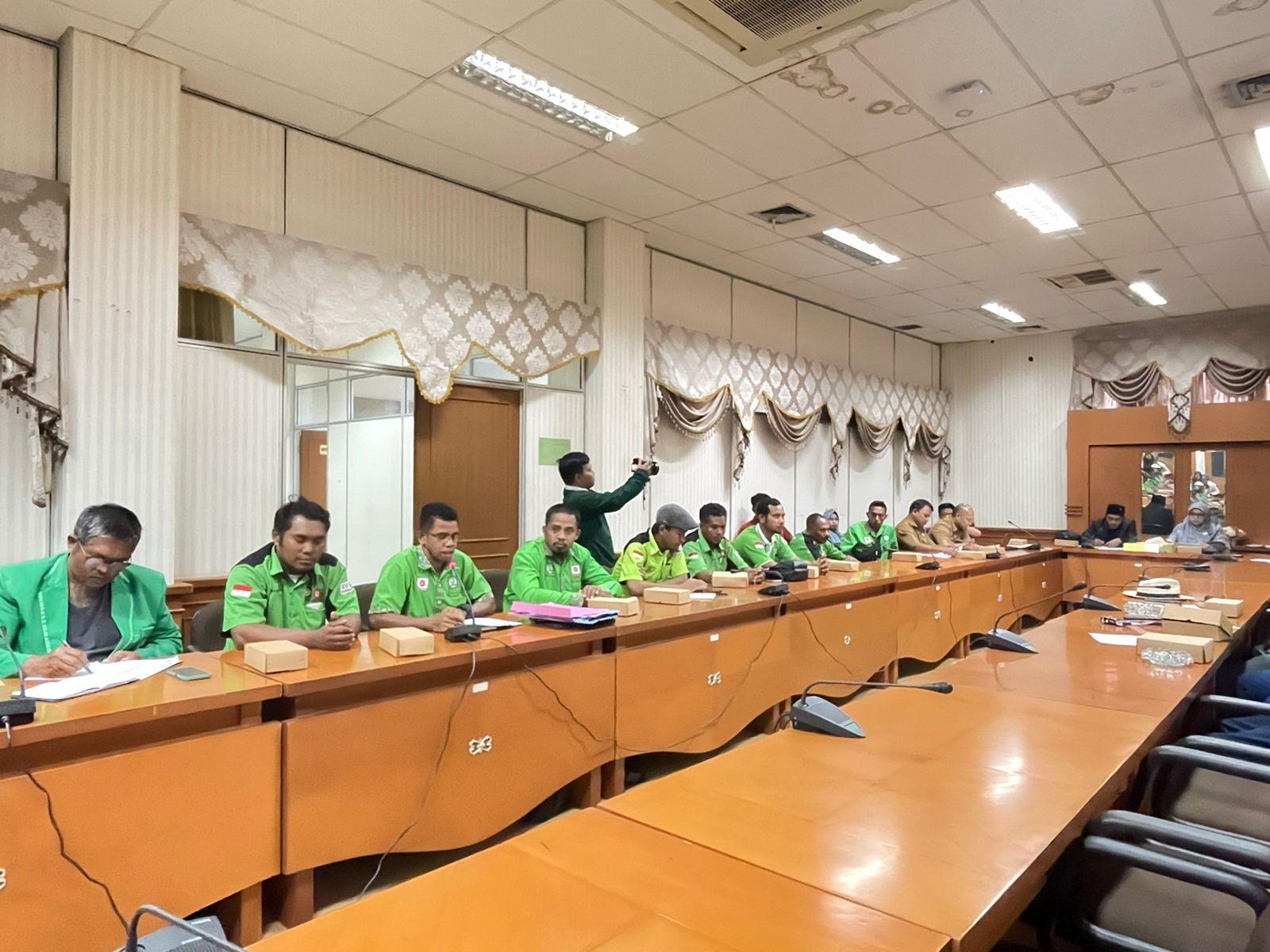 Rapat-buruh-di-Malinau-10122024jpg.jpg