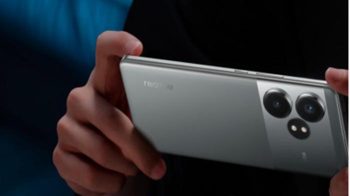 Realme-GT-6T.jpg