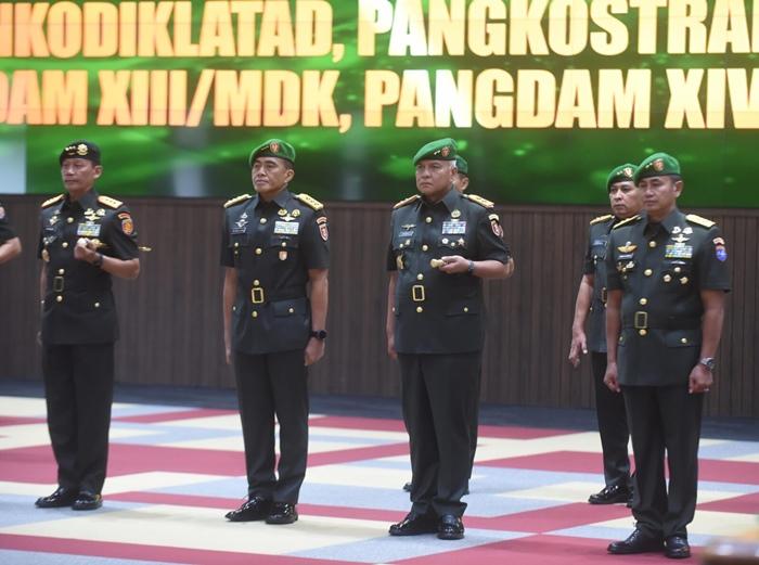 SUASANA-Sertijab-di-Mabes-TNI-AD.jpg