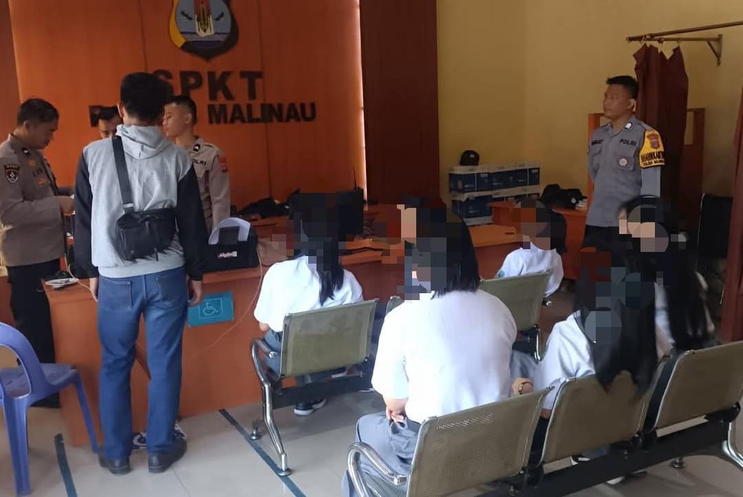 Sejumlah-siswi-SMK-di-Malinau-melaporkan-seorang-guru-drhtd.jpg