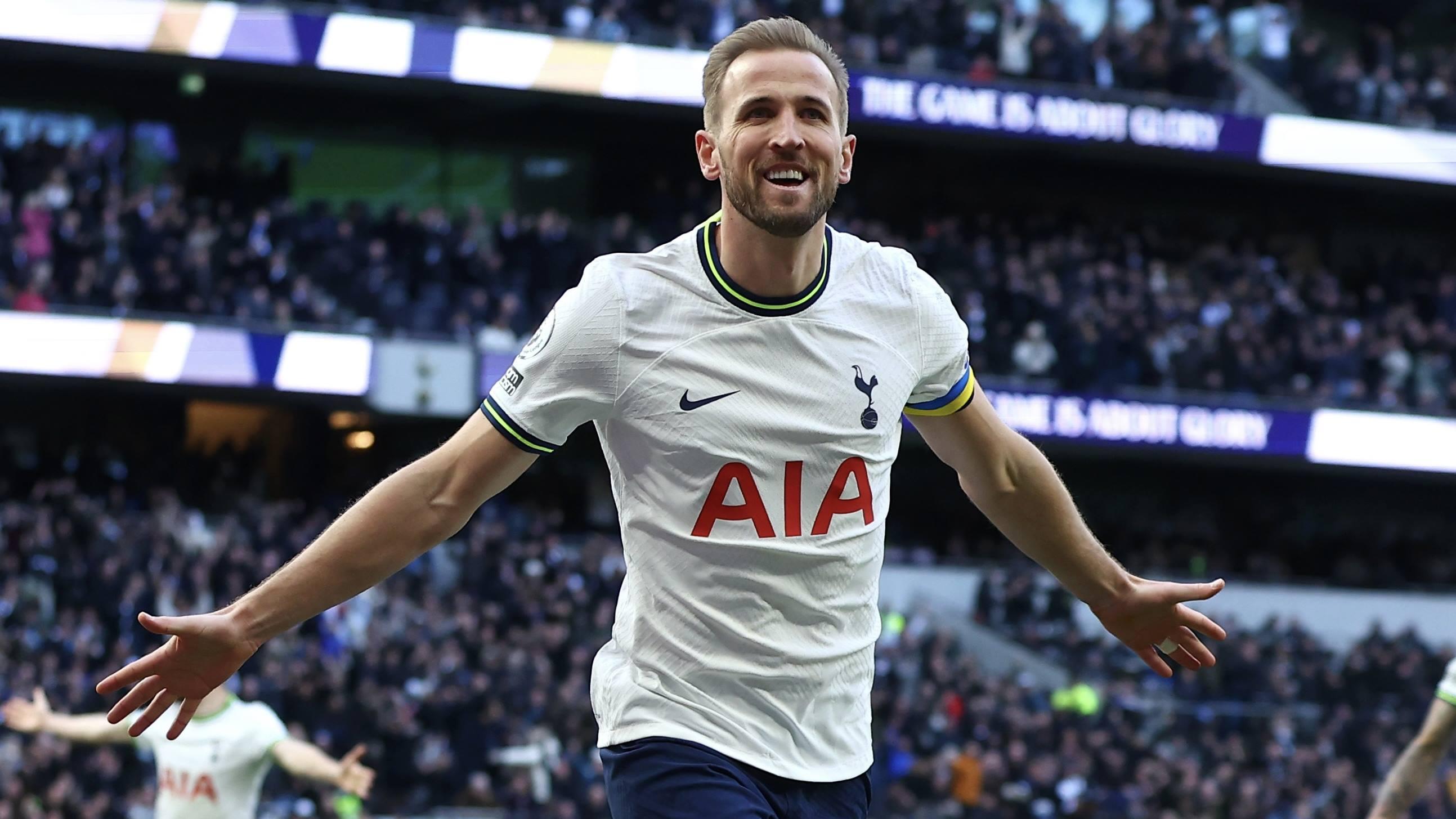 Selebrasi-Harry-Kane-usai-mencetak-gol-untuk-Tottenham-Hotspur-ke-gawang-Chelsea-2.jpg