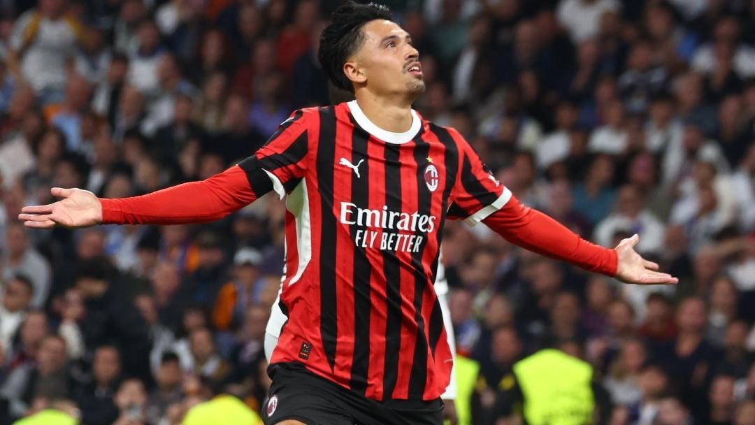 Selebrasi-gelandang-AC-Milan-Tijjani-Reijnders-usai-mencetak-gol-ke-gawang-Real-Madrid.jpg