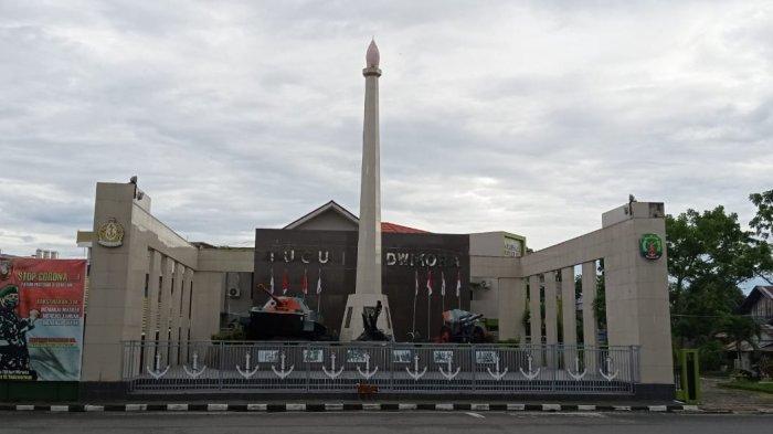 Situasi-langit-berawan-di-Tugu-Dwikora-Alun-alun-Nunukan-thtg.jpg