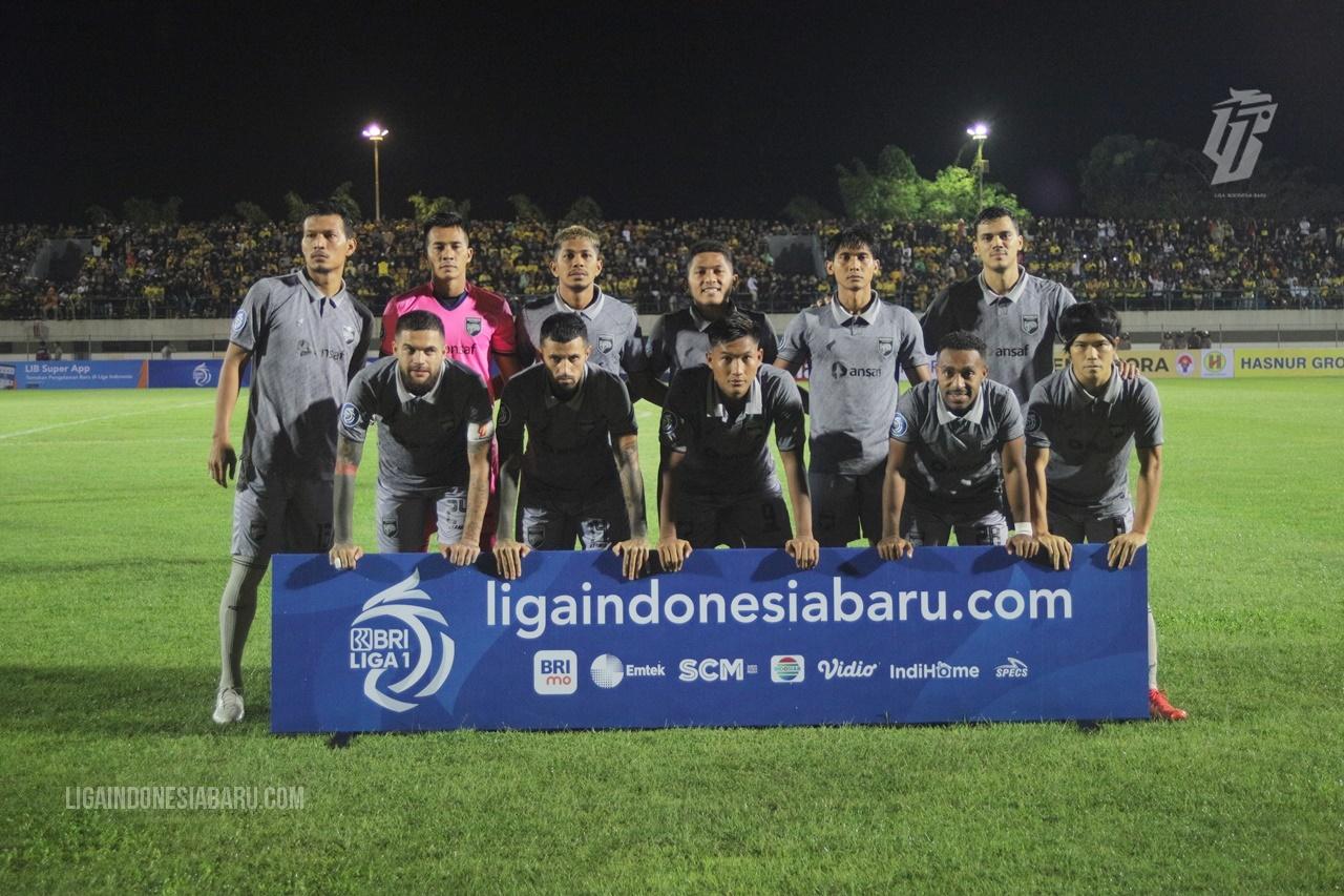 Skuat-Borneo-FC-saat-melawan-Barito-Putera-di-Liga-1.jpg