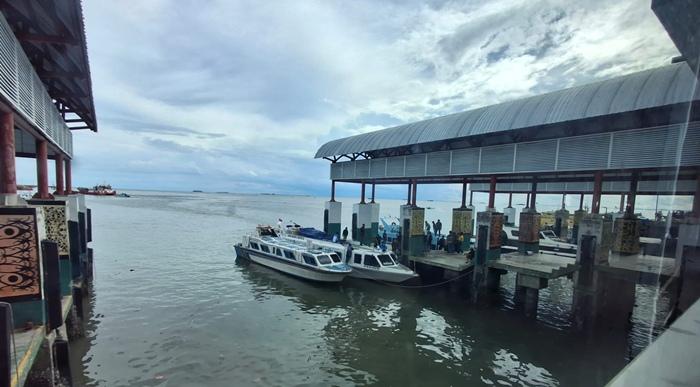 Tampak-aktivitas-di-Pelabuhan-Tengkayu-Satu-Kota-Tarakan.jpg