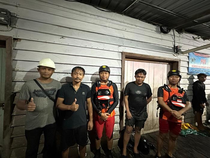 Tiga-orang-warga-Tarakan-berhasil-dievakuasi.jpg