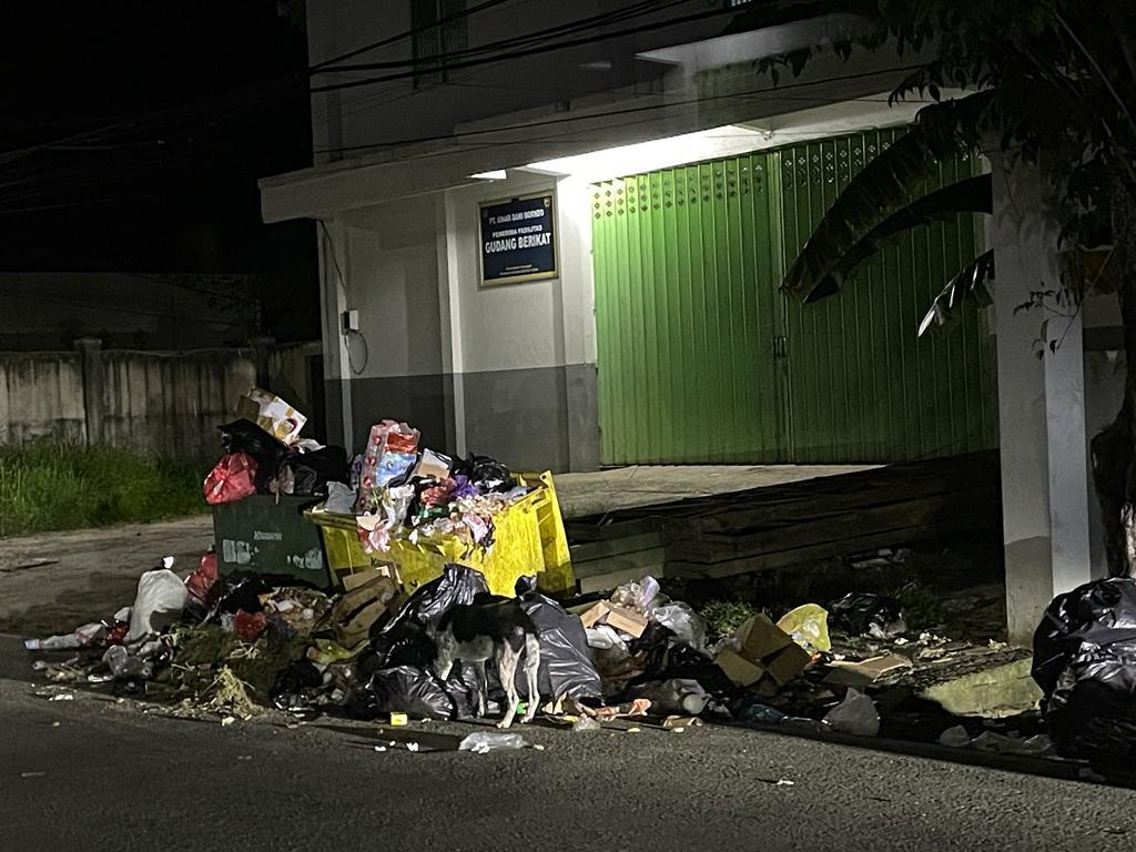 Tumpukan-sampah-di-TPS-Nunukan-19092023.jpg