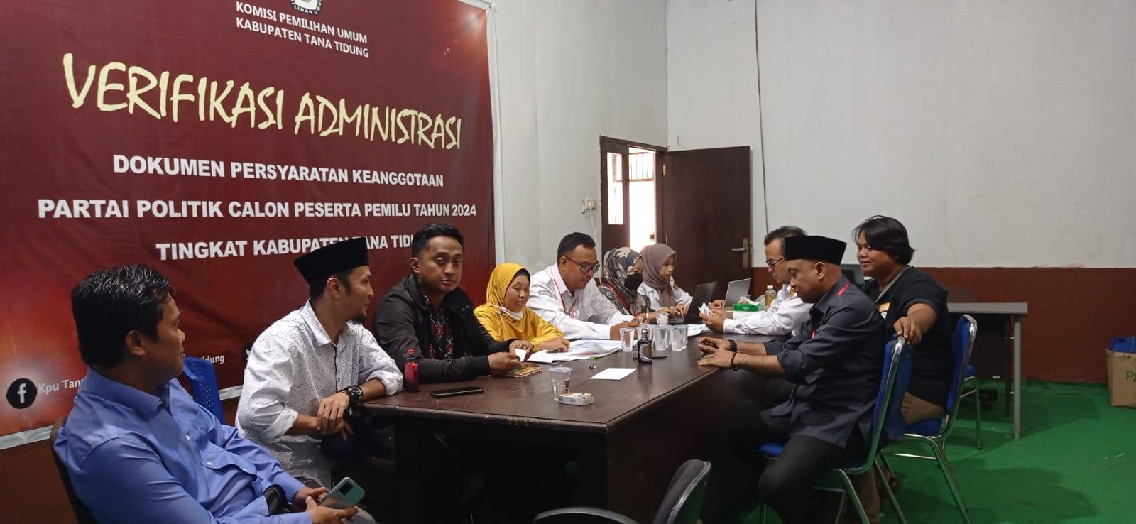 Verifikasi-parpol-Bawaslu-KTT-05092022.jpg