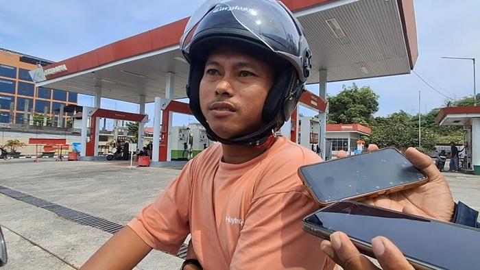Warga-Tarakan-Nanda-saat-ditemui-pasca-mengisi-BBM-di-SPBU-Gunung-Lingkas-Tarakan.jpg