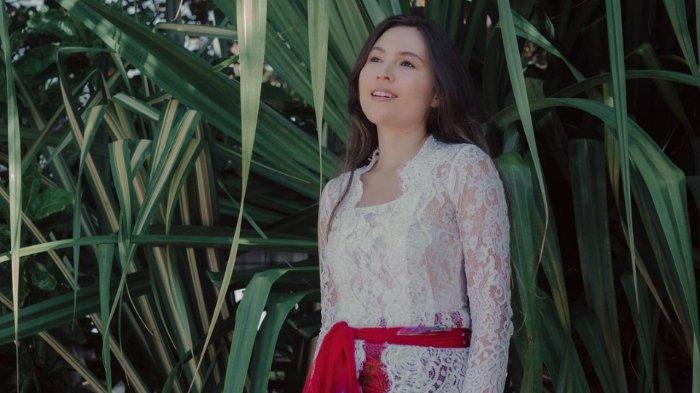 Profil Olivia Jensen yang Jadi Sorotan karena Kontennya Bareng Sang Putri Melempar Bendera