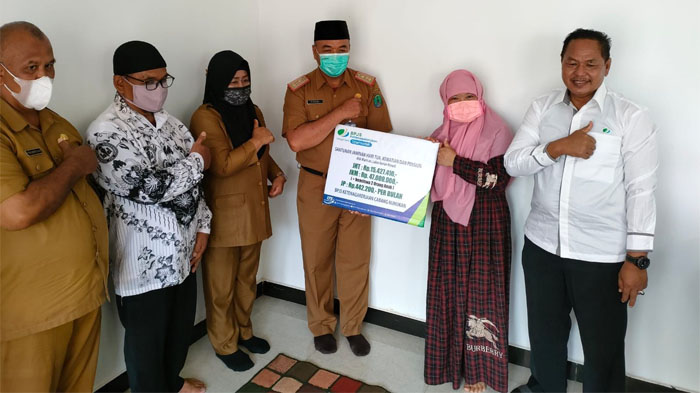 BPJAMSOSTEK Nunukan Serahkan Santunan BPJS Ketenagakerjaan Secara Simbolis
