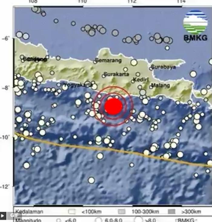 gempa-bumi-magnitudo-24-terjadi-di-tenggara-Pacitan-Jawa-Timur.jpg