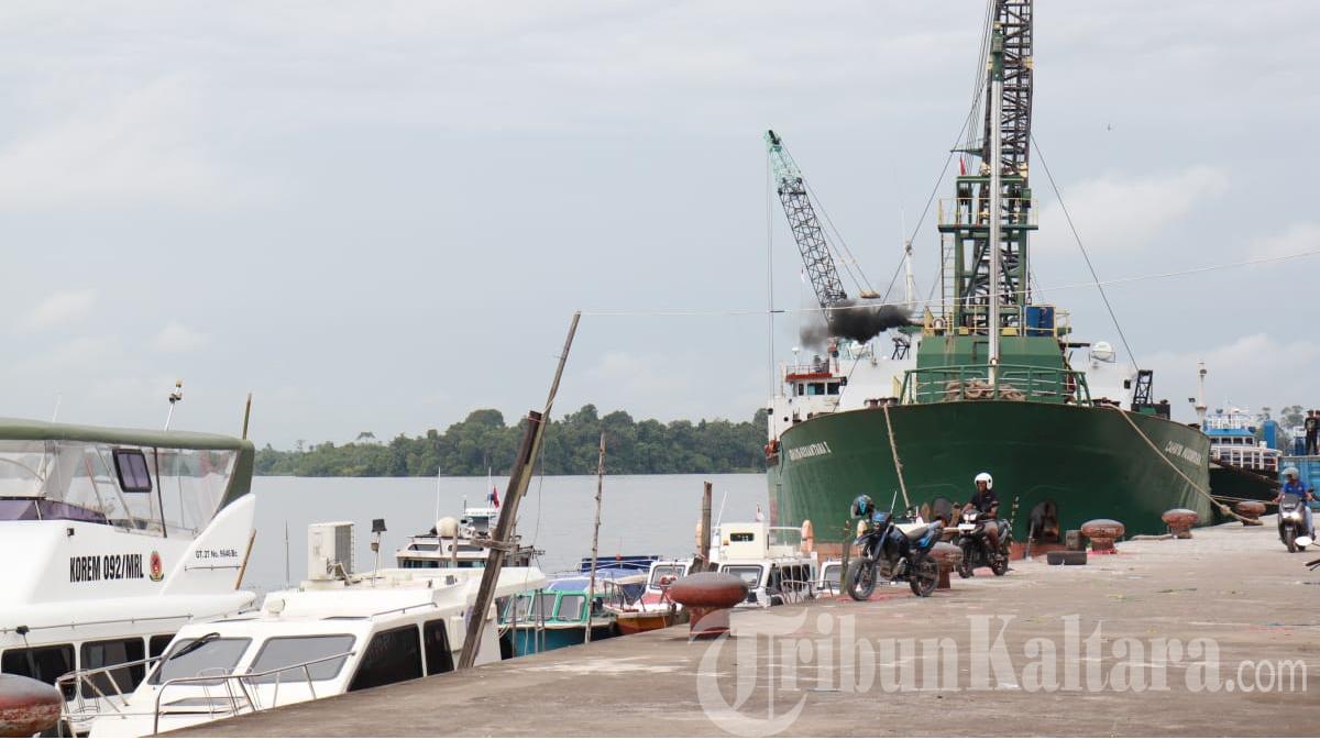 kapal-barang-di-Tanjung-Selor-16012026.jpg