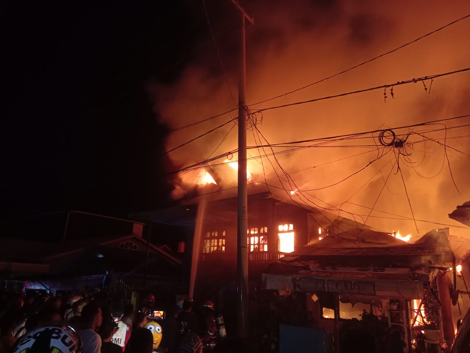 Kebakaran di Nunukan Hanguskan 4 Bangunan, Sumber Api Diduga Berasal dari Dapur Rumah Salon