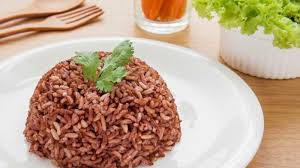 Tetap Kenyang dan Sehat, Simak Manfaat Mengkonsumsi Nasi Merah