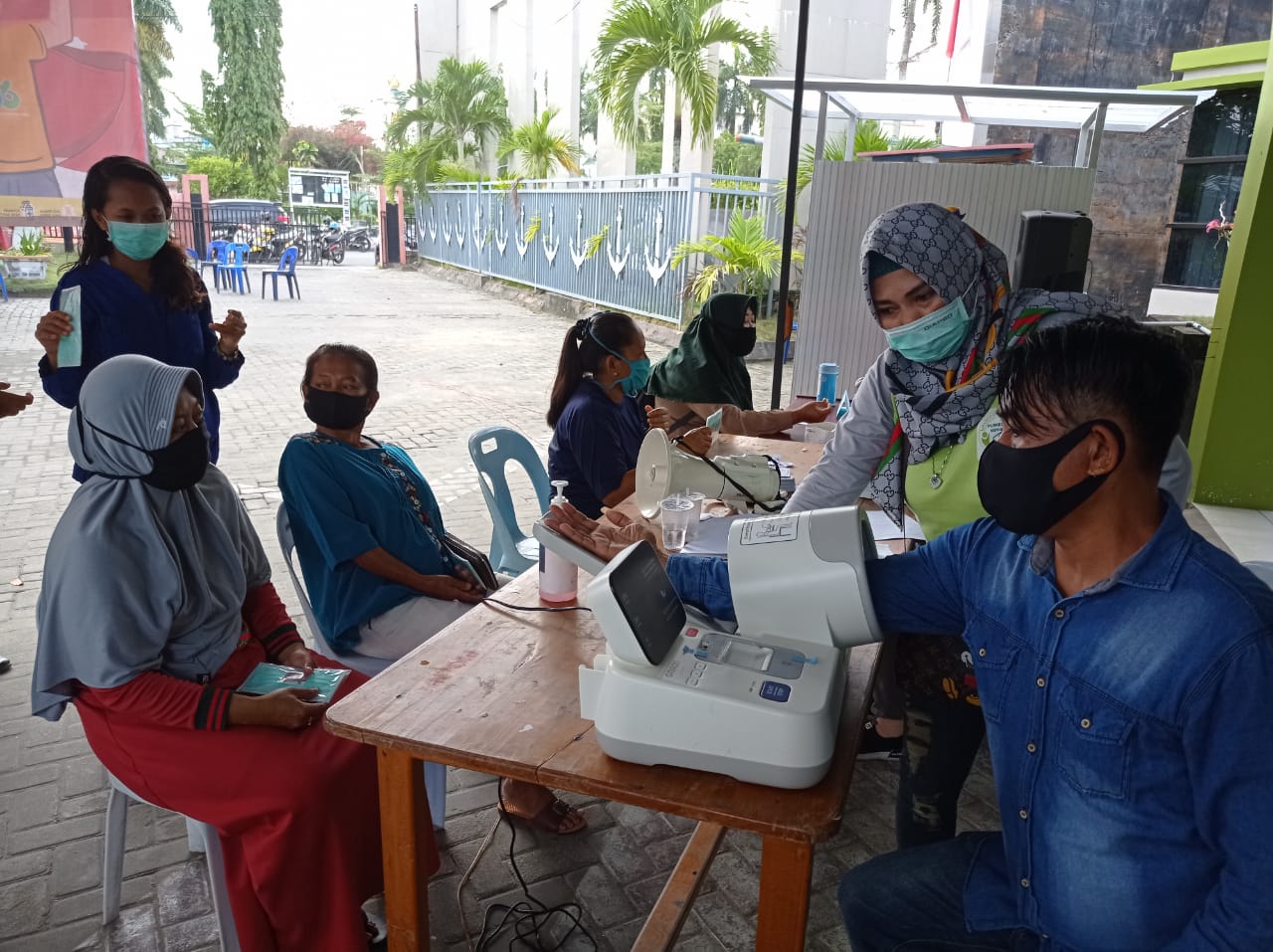 nakes-puskesmas-kecamatan-nunukan-121120.jpg