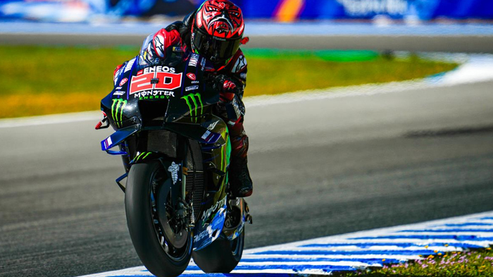 pebalap-monster-energy-yamaha-fabio-quartararo-010522.jpg