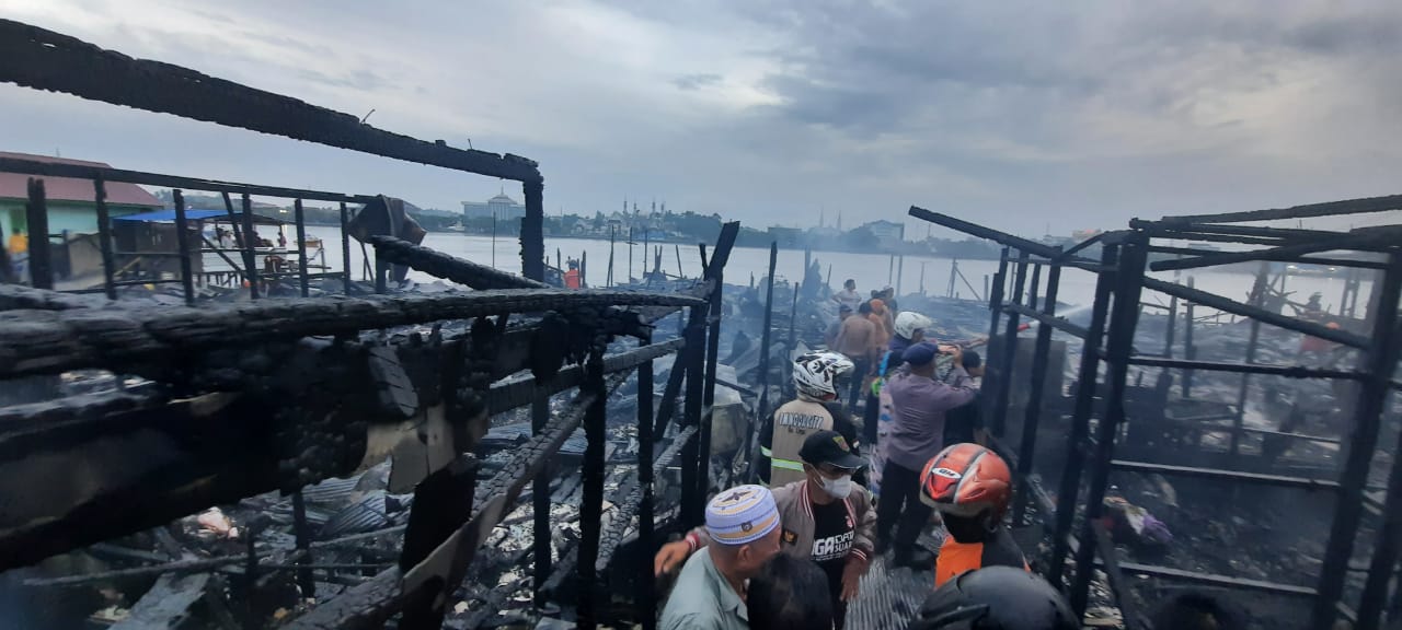 Update Kebakaran di Samarinda: Puluhan Warga Kehilangan Rumah, Sempat Terdengar 5 Kali Suara Ledakan