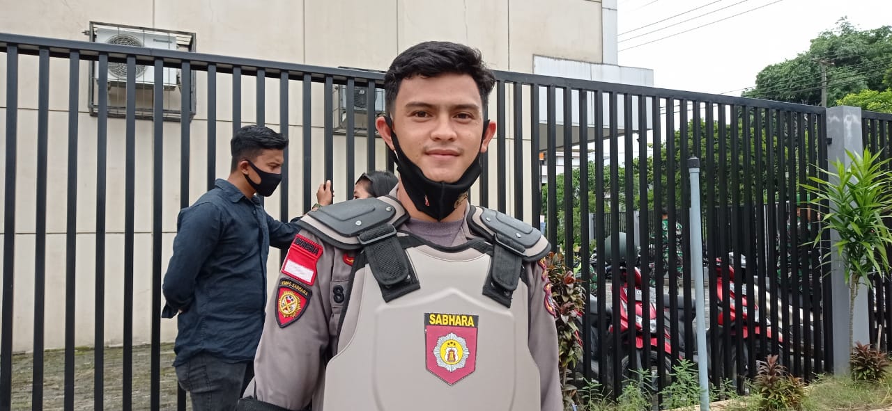 polisi-ganteng-di-tarakan.jpg