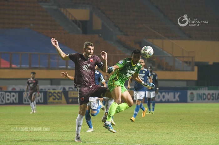 Sudah Ditunggu PSM Makassar, 9 Pemain Persib Bandung Positif Covid-19, Pasukan Robert Masih Pincang?